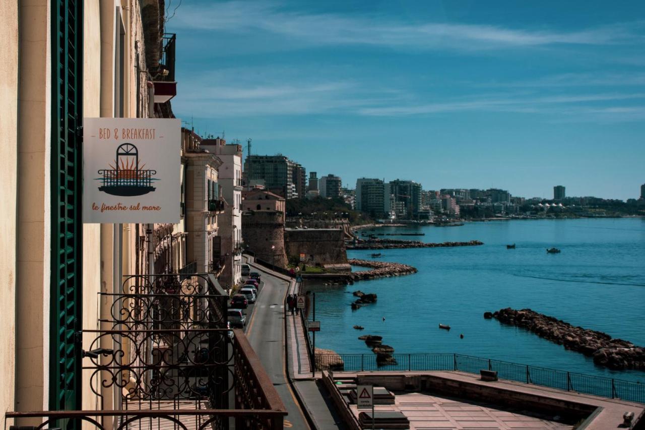 B&B Le Finestre Sul Mare Taranto Exteriör bild