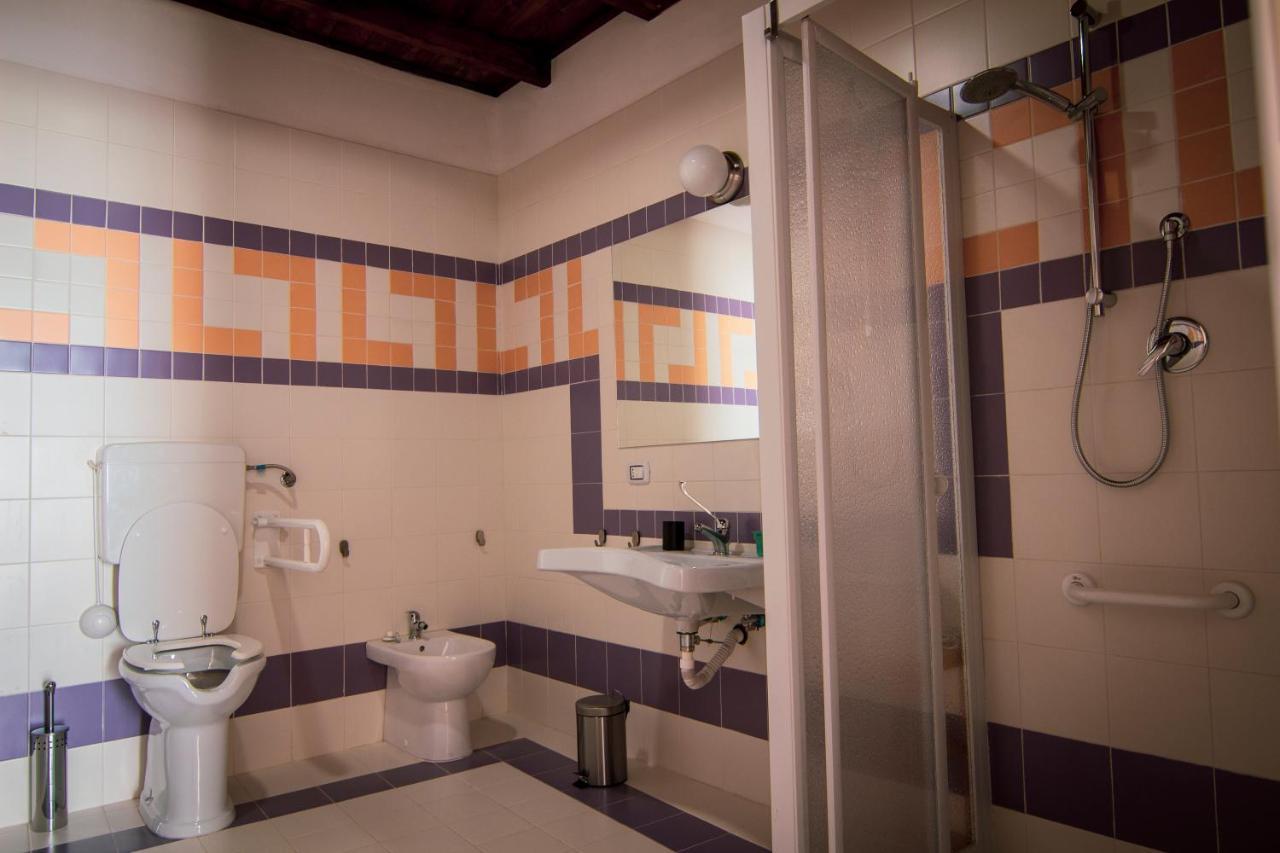 B&B Le Finestre Sul Mare Taranto Exteriör bild
