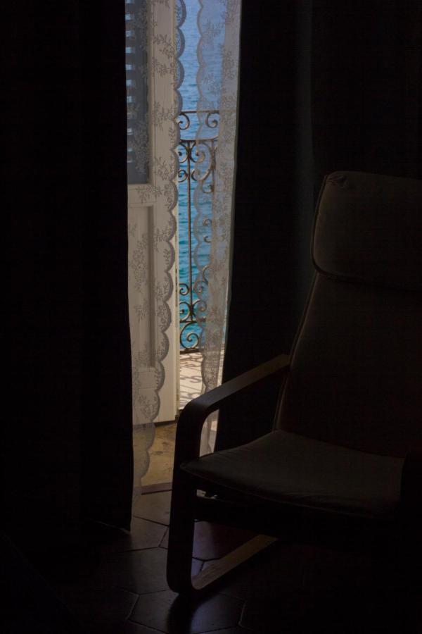 B&B Le Finestre Sul Mare Taranto Exteriör bild