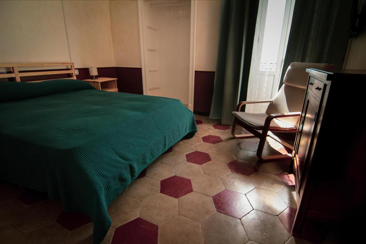 B&B Le Finestre Sul Mare Taranto Exteriör bild